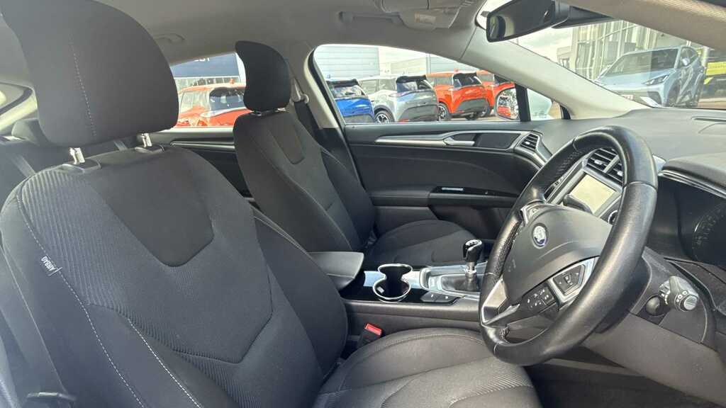 Ford Mondeo 2.0 Tdci Titanium X Pack 2016 White #4