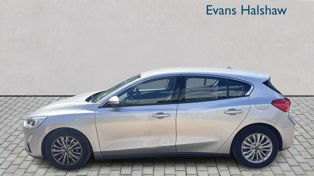 Ford Focus 1.0 Ecoboost 125 Titanium 2018 KU68ZYM Silver #3