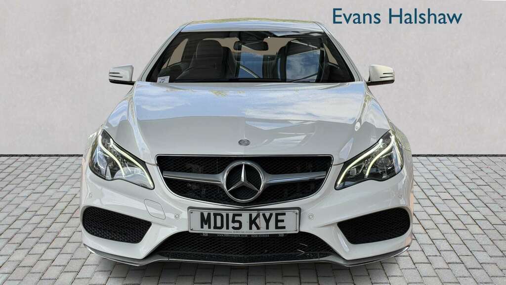 Mercedes-Benz E Class E220 Bluetec Amg Line 7G-tronic 2015 MD15KYE White #4
