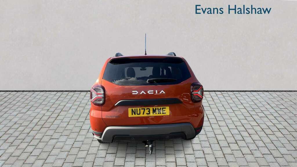 Dacia Duster 1.3 Tce 150 Journey Edc 2023 NU73MWE Orange #4