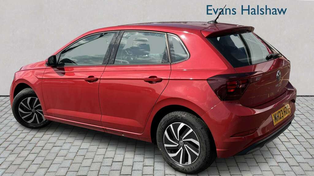 Volkswagen Polo 1.0 Tsi Life Dsg 2023 Red #2