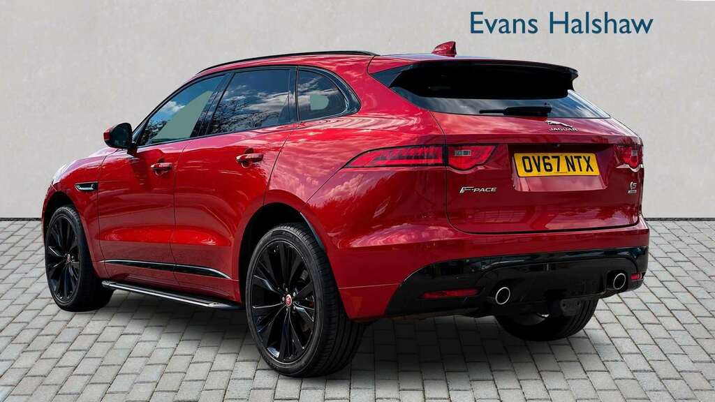 Jaguar F-Pace 3.0D V6 S Awd 2017 OV67NTX Red #2