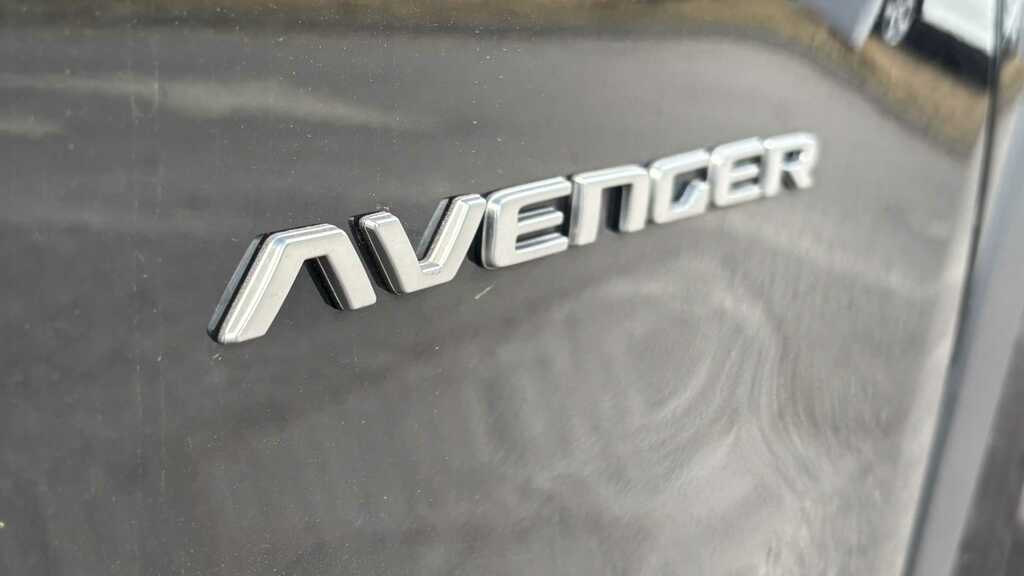 Jeep Avenger 1.2 E-hybrid Summit Dct 2025 LB25HSC Black #6