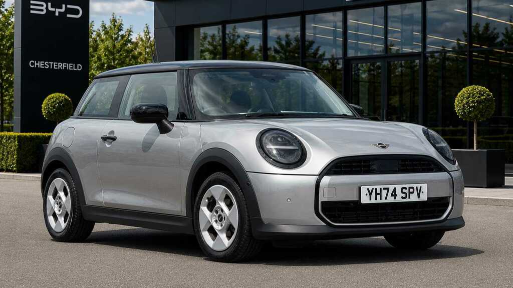 Mini Hatch 1.5 C Classic 2024 YH74SPV Silver