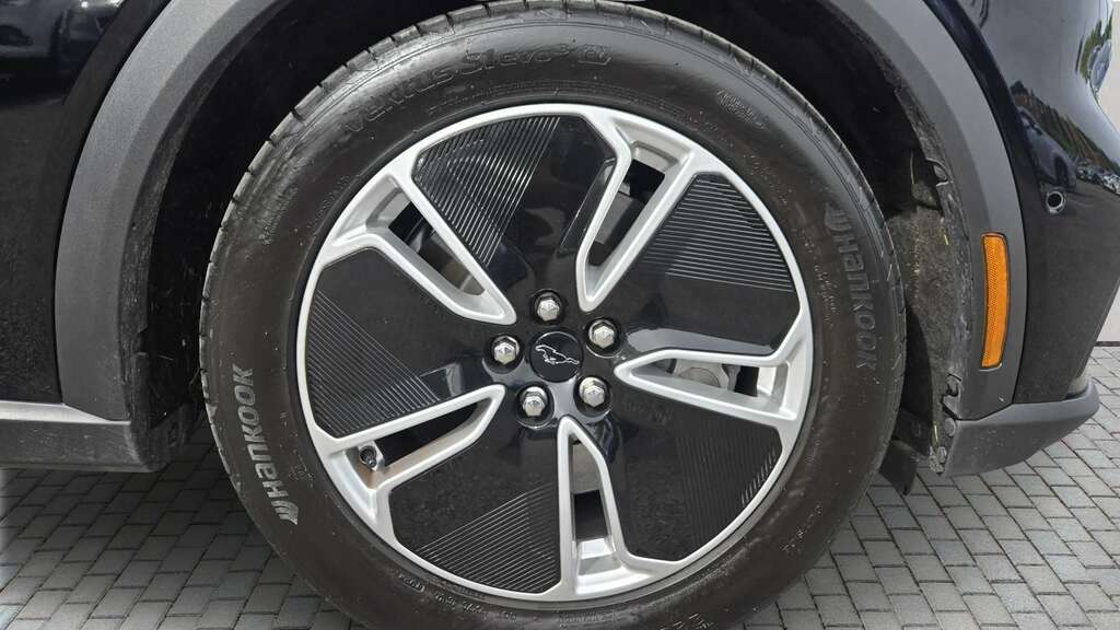 Ford Mustang Mach-E 197Kw Select 72Kwh Rwd 2026 Black #4
