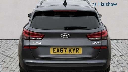 Hyundai I30 1.6 Crdi 136 Premium Se Dct 2017 EA67KYR Grey #4