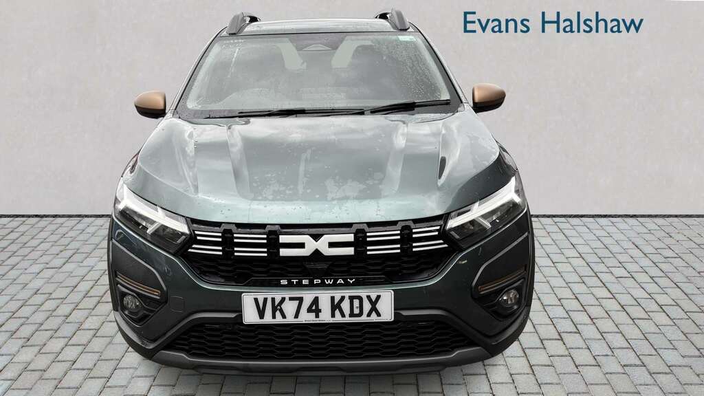 Dacia Sandero Stepway 1.0 Tce Extreme Cvt 2024 VK74KDX Green #3