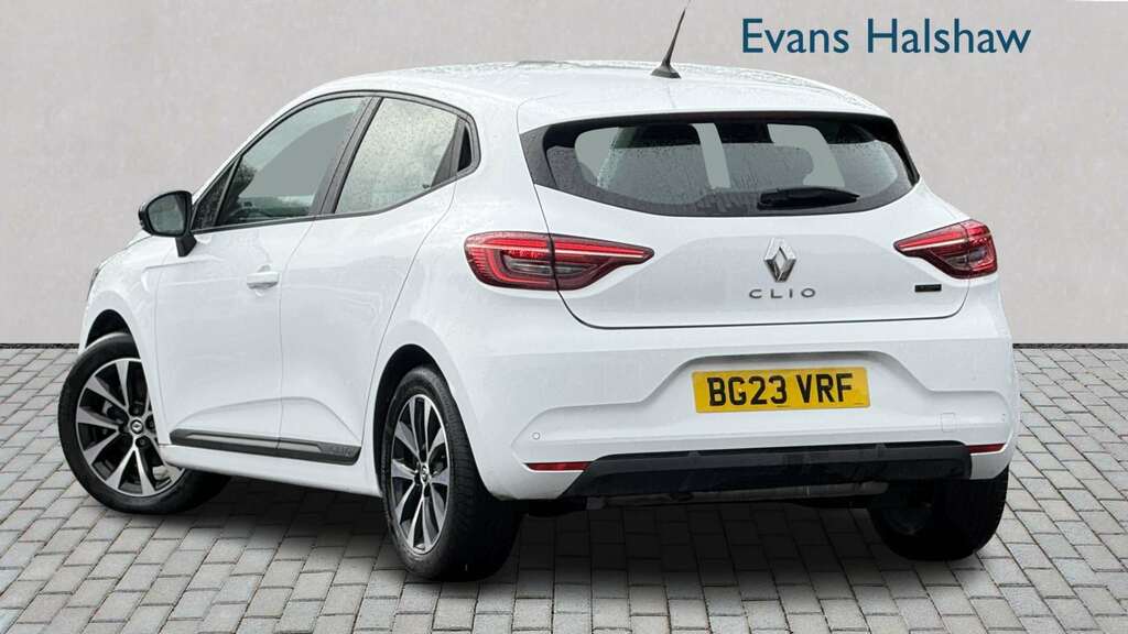 Renault Clio 1.6 E-tech Full Hybrid 145 Evolution 2023 BG23VRF White #2