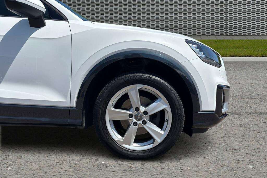 Audi Q2 30 Tdi Sport 2020 White #5