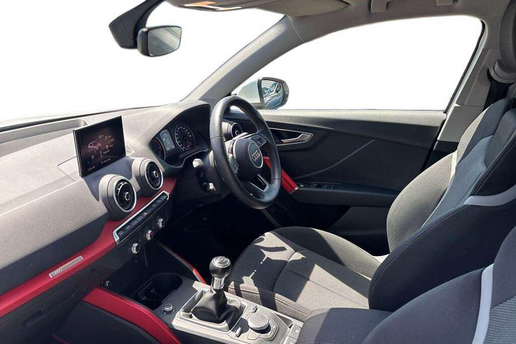 Audi Q2 30 Tdi Sport 2020 White #2