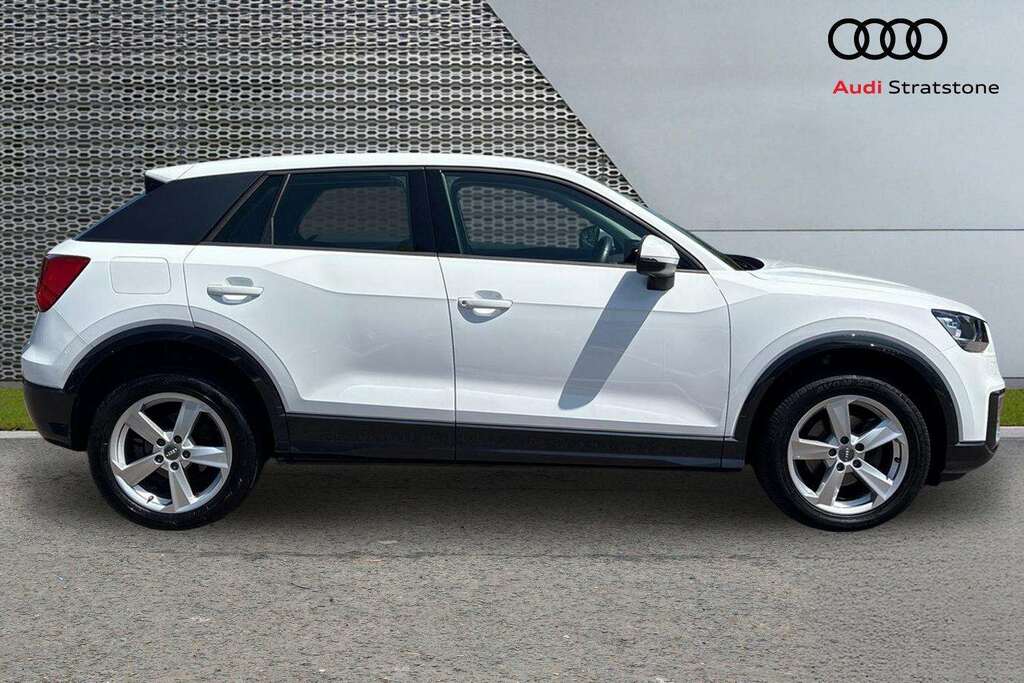 Audi Q2 30 Tdi Sport 2020 White #4