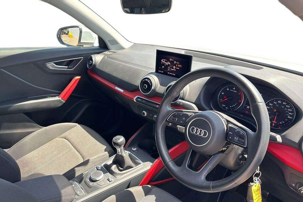 Audi Q2 30 Tdi Sport 2020 White #6