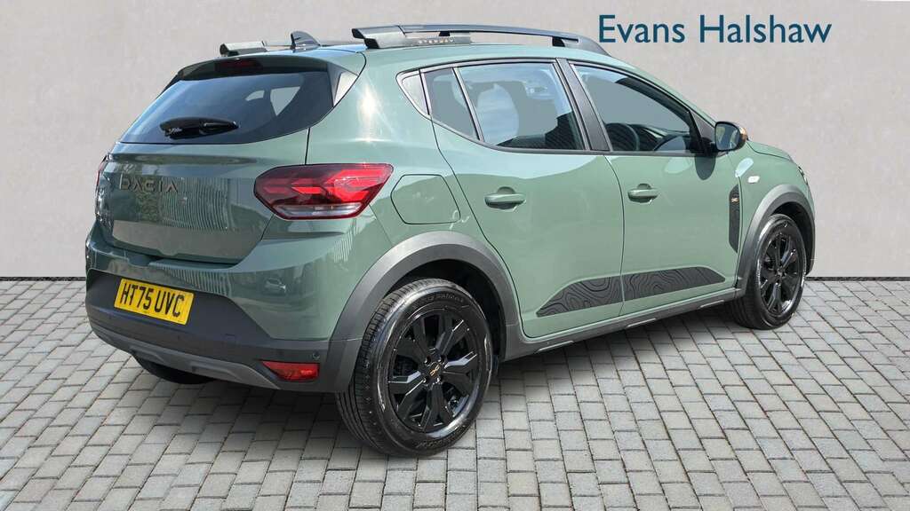 Dacia Sandero Stepway 1.0 Tce Extreme 2026 HT75UVC Green #6
