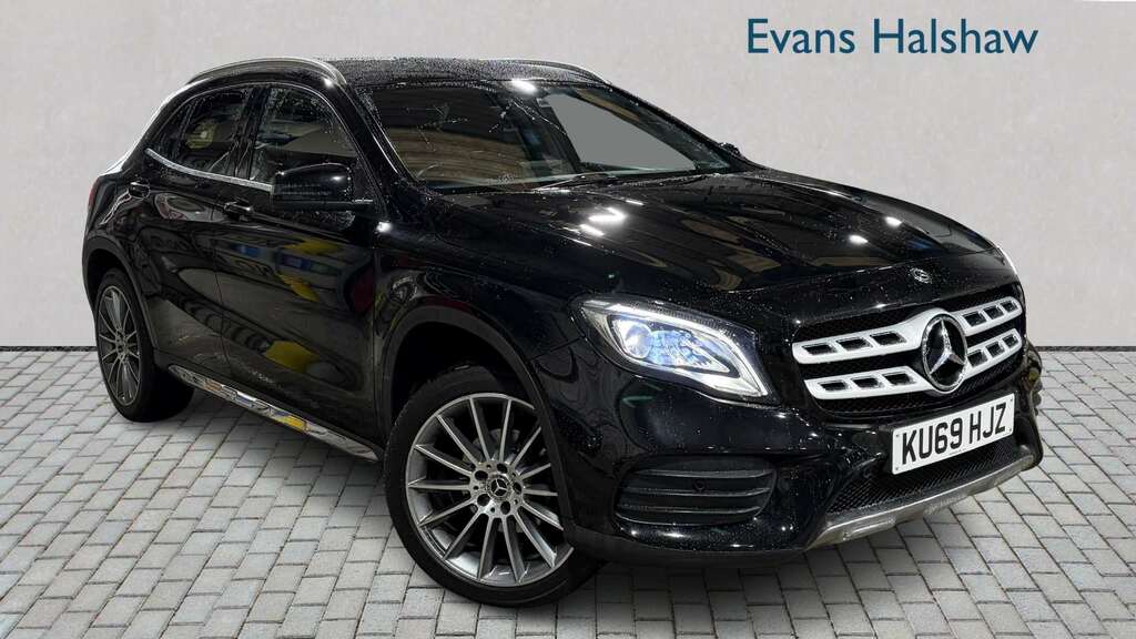 Mercedes-Benz GLA Class 180 Amg Line Edition 2019 Black