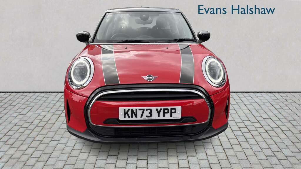 Mini Hatch 1.5 C Classic Level 2 2023 KN73YPP Red #4
