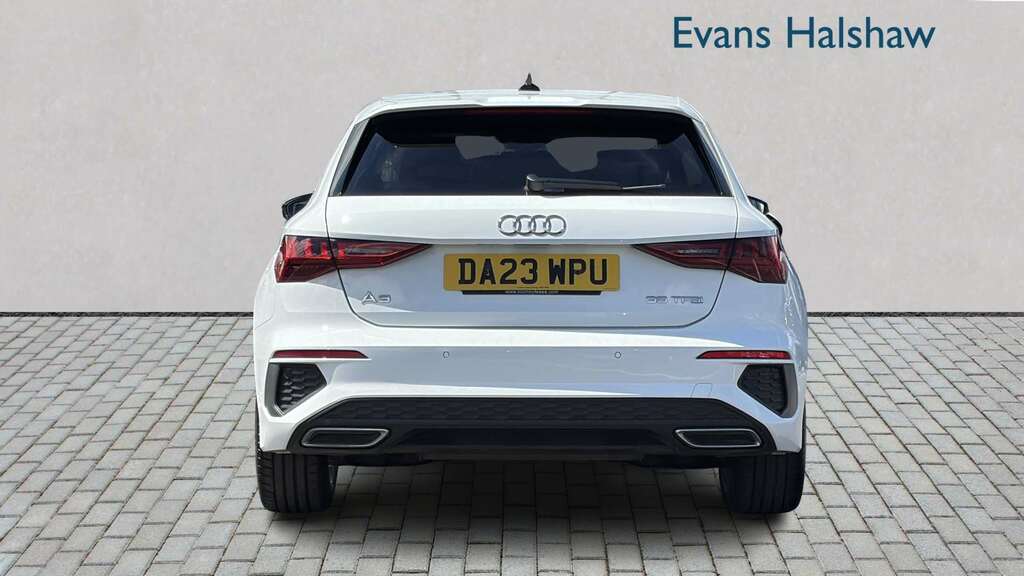 Audi A3 35 Tfsi S Line S Tronic 2023 DA23WPU White #5