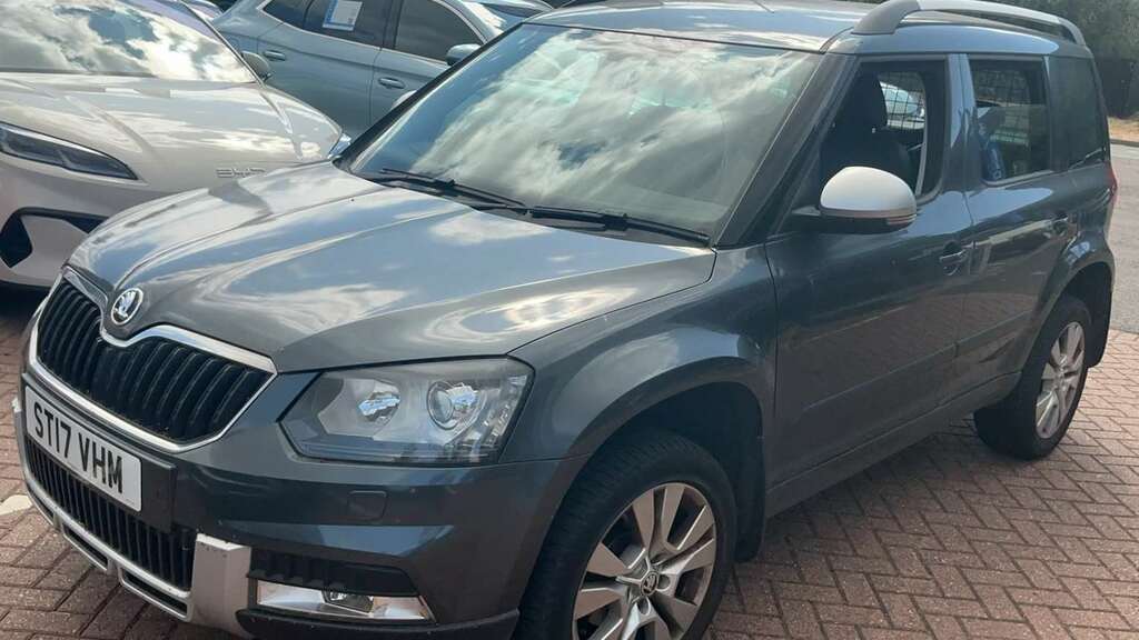 Skoda Yeti 1.2 Tsi 110 Se L Drive Dsg 2017 Grey #2