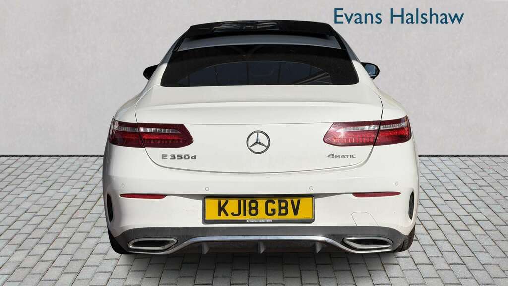 Mercedes-Benz E Class E350d 4Matic Amg Line Premium Plus 9G-tronic 2 KJ18GBV White #5