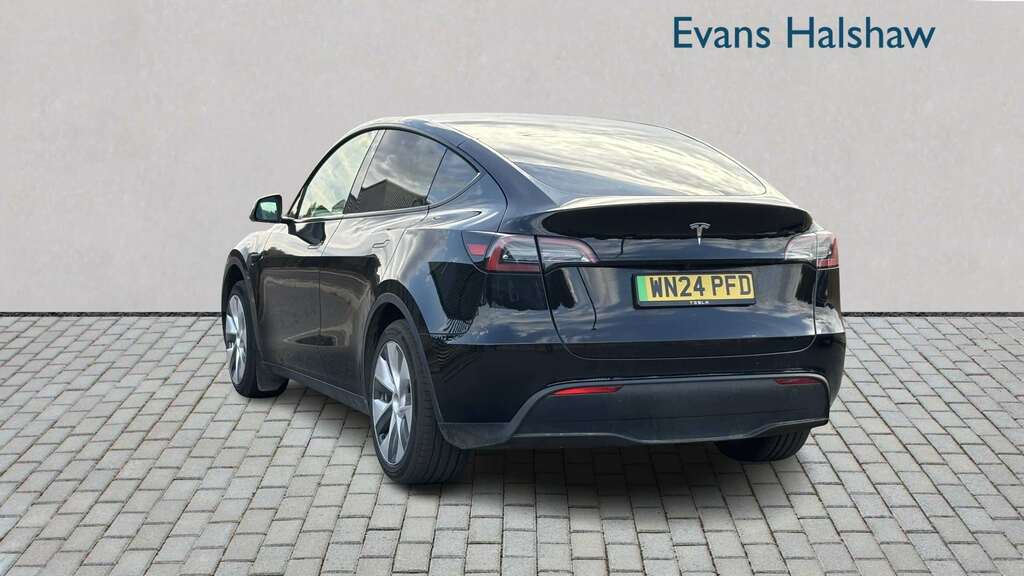 Tesla Model Y Rwd 2024 WN24PFD Black #2