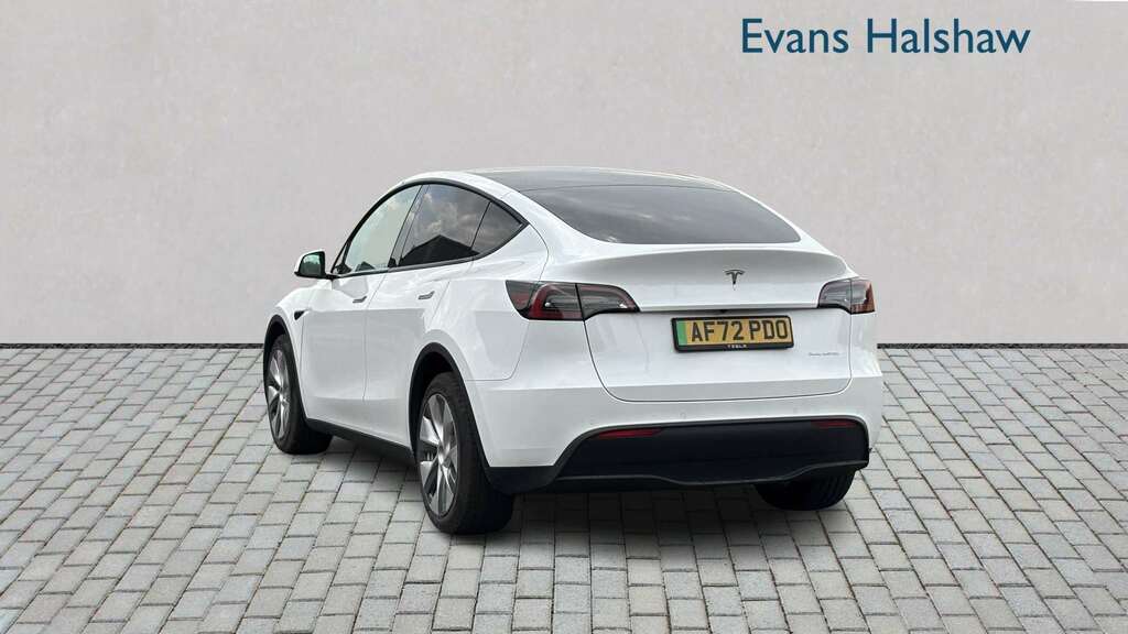 Tesla Model Y Long Range Awd 2022 AF72PDO White #2