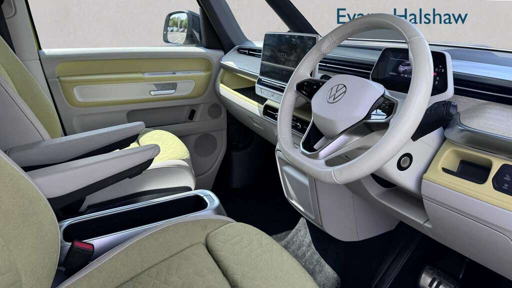 Volkswagen ID.Buzz Commerce Silver #28