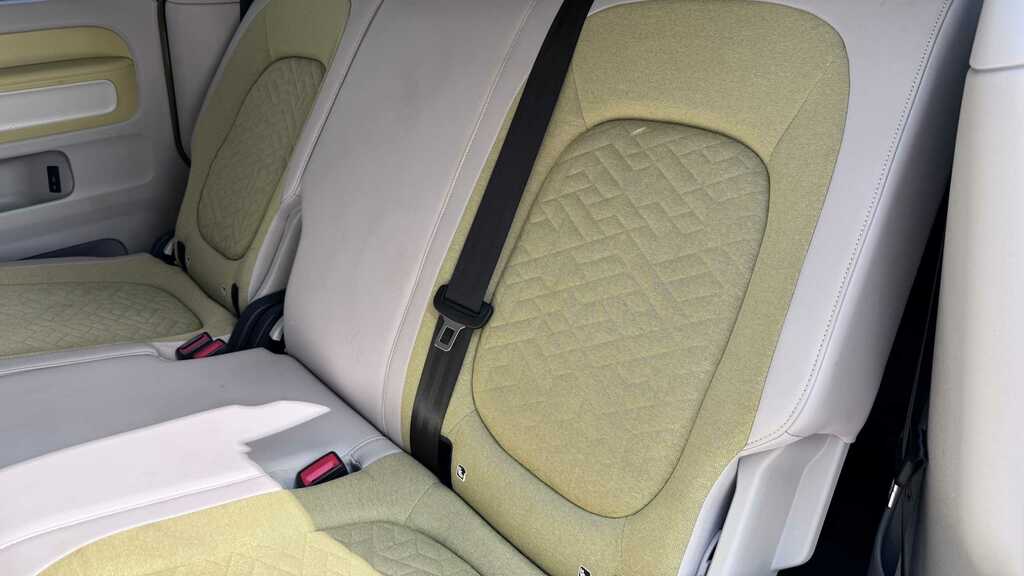 Volkswagen ID.Buzz Commerce Silver #33