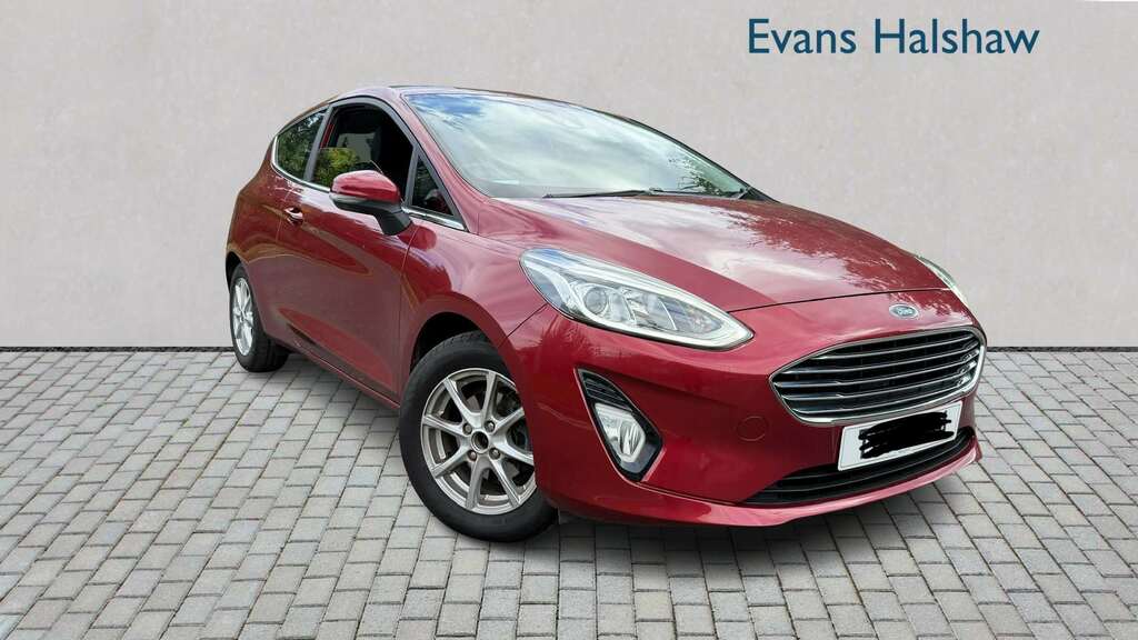 Ford Fiesta 1.1 Zetec 2018 Red