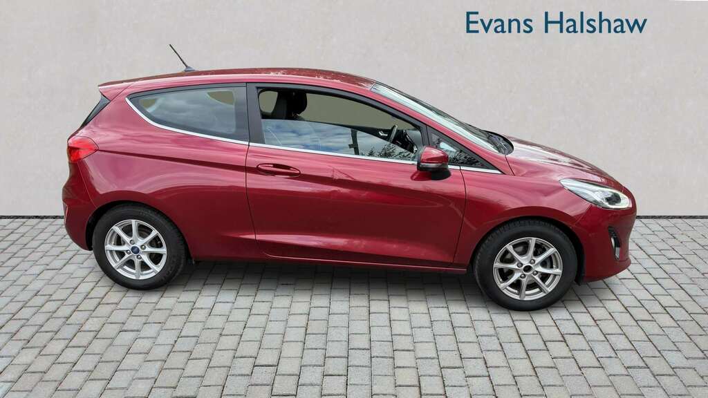 Ford Fiesta 1.1 Zetec 2018 SE67AUN Red #4