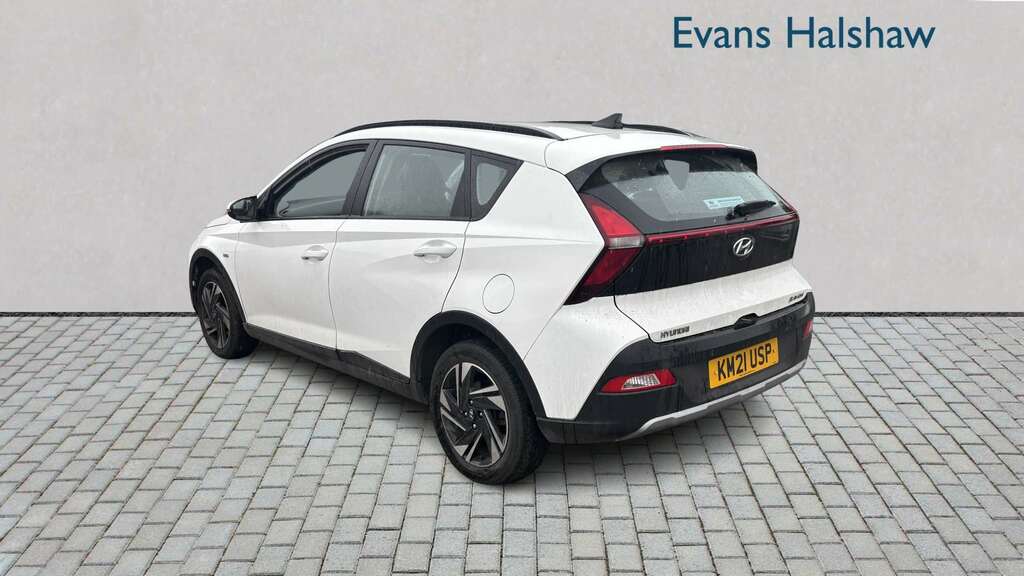 Hyundai Bayon Hatchback White #3