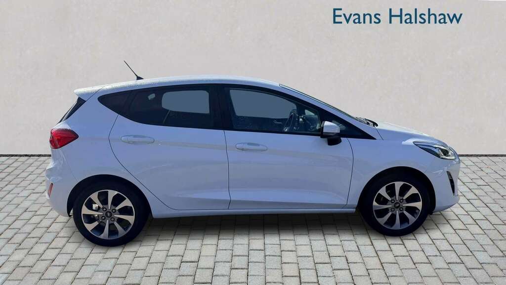 Ford Fiesta 1.1 Trend 2020 YY69KXF White #5