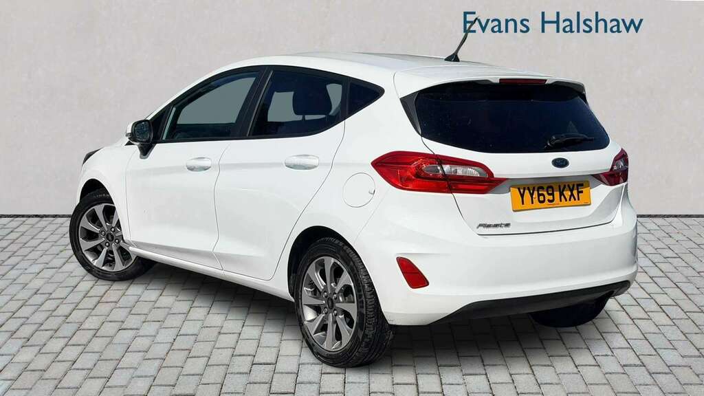 Ford Fiesta 1.1 Trend 2020 YY69KXF White
