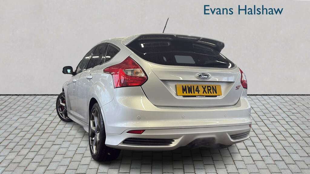 Ford Focus 2.0T St-2 2014 MW14XRN Silver #2