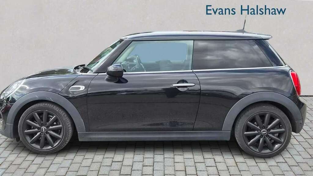 Mini Hatch 1.5 Cooper II 2018 MW18TXJ Black #3