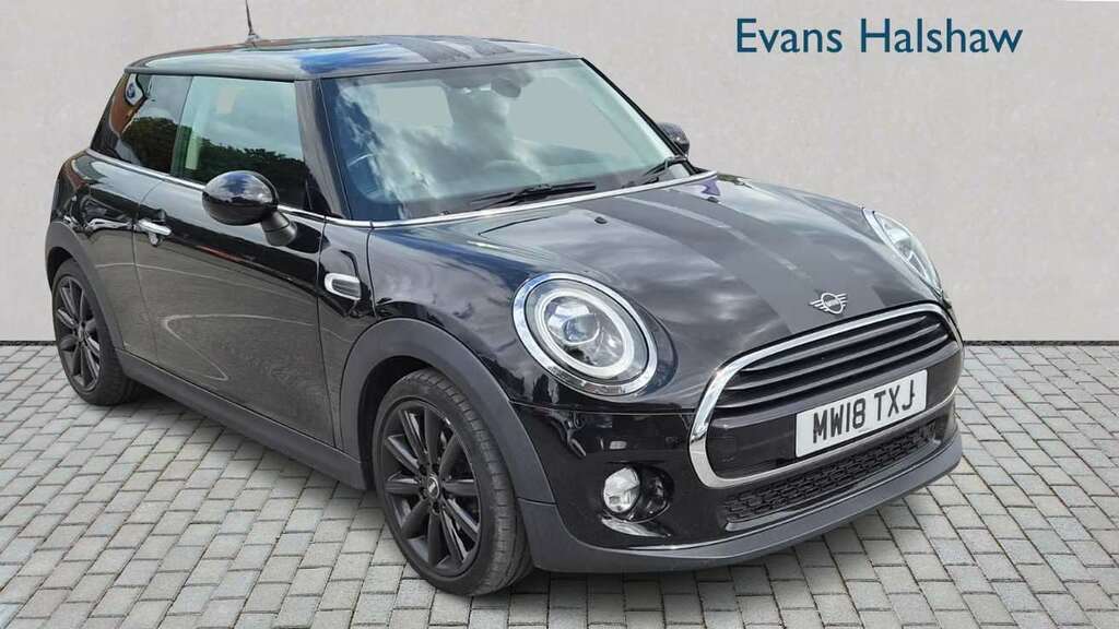Mini Hatch 1.5 Cooper II 2018 MW18TXJ Black