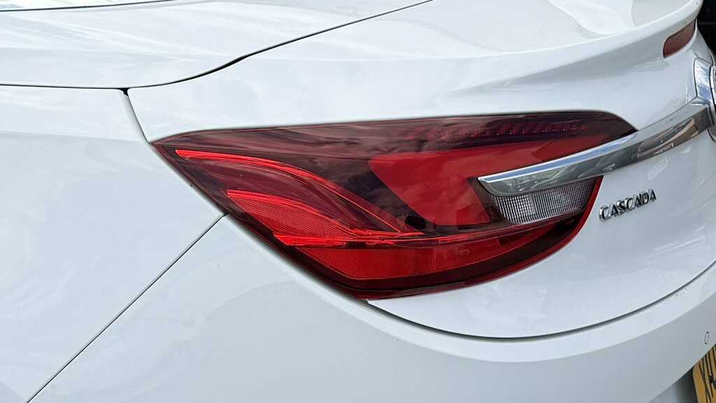 Vauxhall Cascada Se Ss White #17