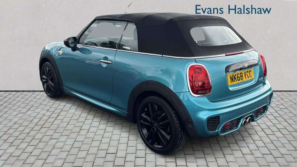 Mini Convertible 2.0 Cooper S Sport II Comfortnav Pack 2018 Blue #2