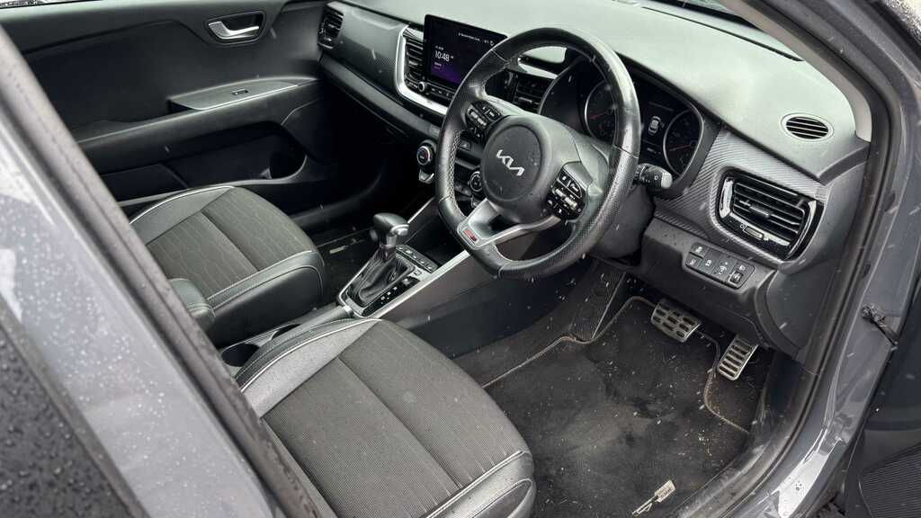 Kia Stonic 1L Connect White #8