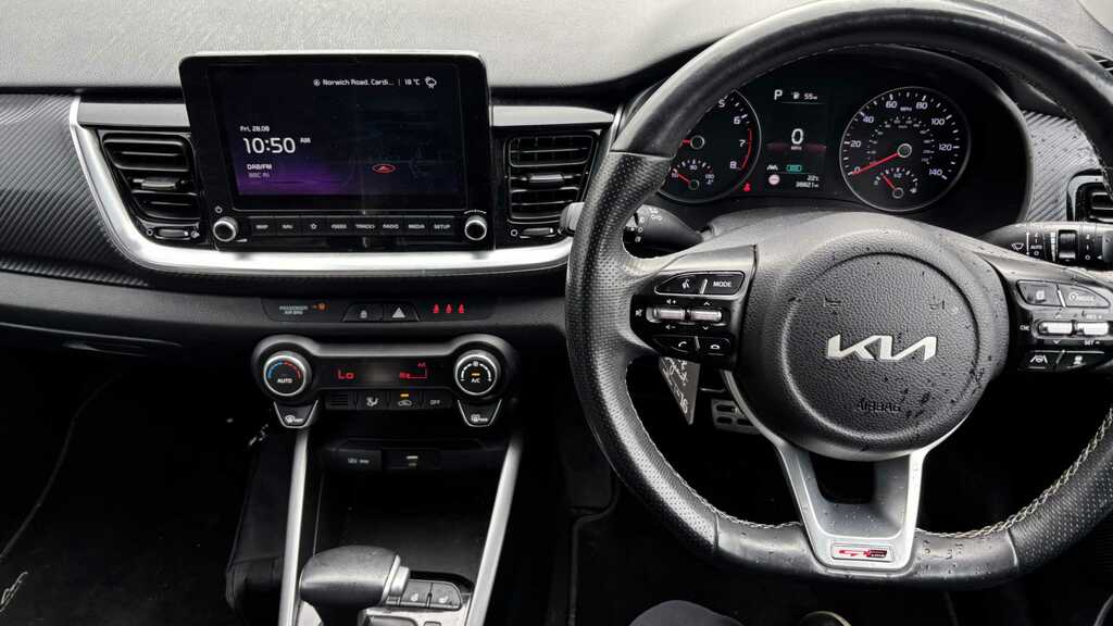 Kia Stonic 1L Connect White #18