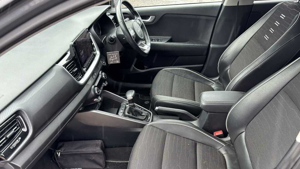 Kia Stonic 1L Connect White #11