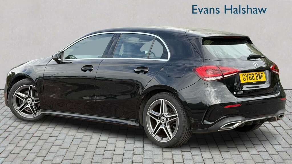Mercedes-Benz A Class A200 Amg Line 2018 GY68BWF Black #2