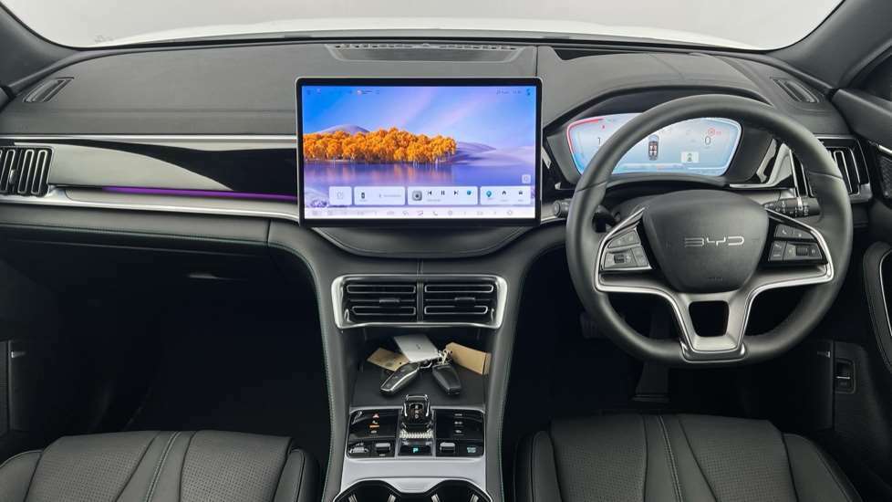 Byd Seal U 1.5T Dm-i Awd Design 2025 White #5