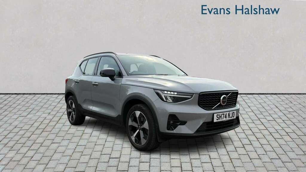 Volvo XC40 2.0 B4p Plus Dark 2024 SH74NJO Grey