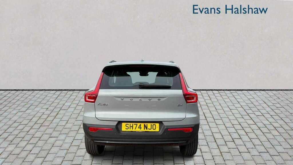 Volvo XC40 2.0 B4p Plus Dark 2024 SH74NJO Grey #4