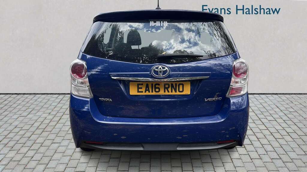 Toyota Verso 1.6 V-matic Icon Tss 2016 #5