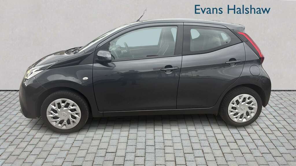 Toyota Aygo 1.0 Vvt-i X-play Tss 2021 Grey #3