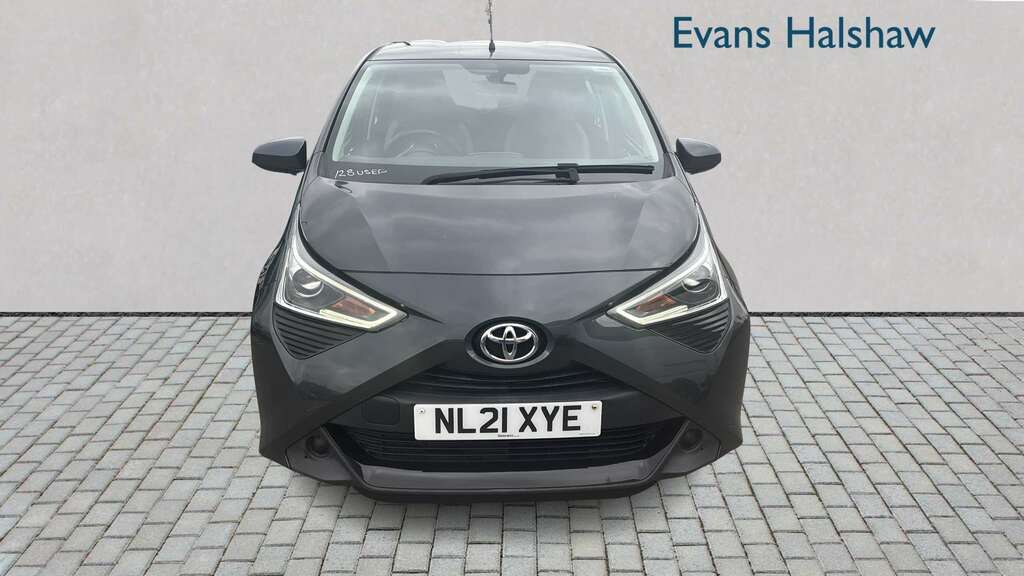 Toyota Aygo 1.0 Vvt-i X-play Tss 2021 Grey #4