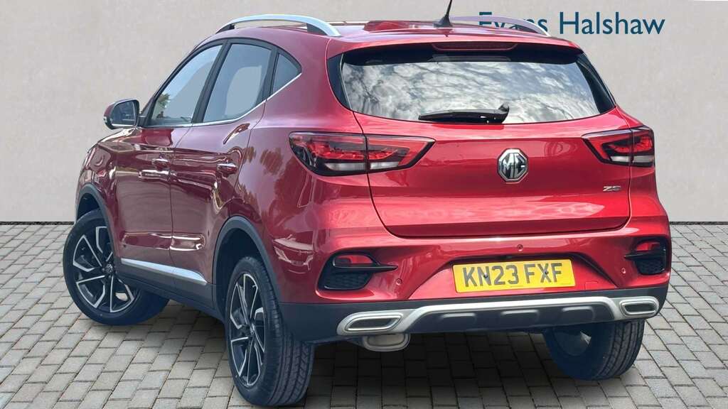 MG ZS 1.5 Vti-tech Exclusive 2023 Red #2