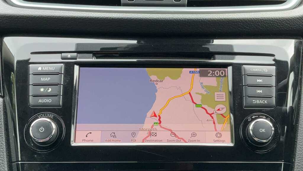 Nissan Qashqai 1.3 Dig-t 160 N-connecta Glass Roof Pack Silver #11