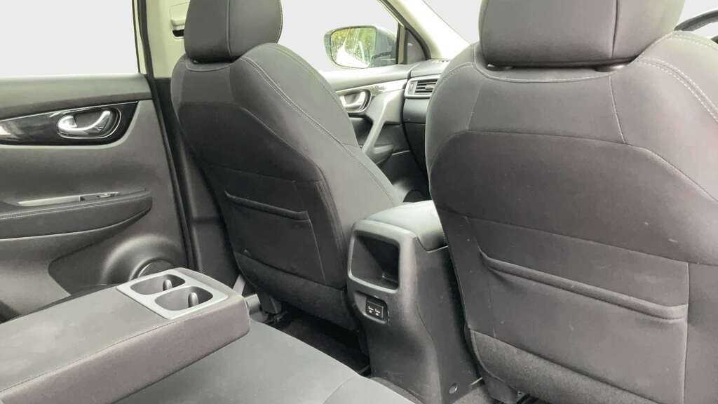 Nissan Qashqai 1.3 Dig-t 160 N-connecta Glass Roof Pack Silver #12