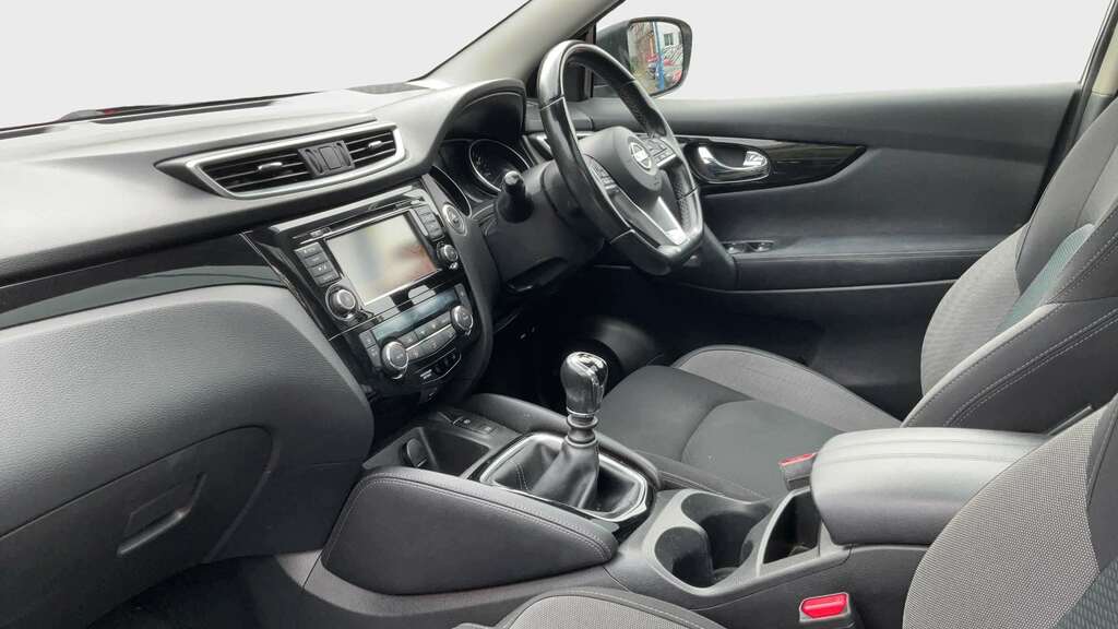Nissan Qashqai 1.3 Dig-t 160 N-connecta Glass Roof Pack Silver #13
